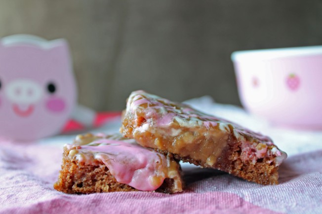 Healthy Apple Spice Squares with Caramel Penuche Icing 4--022613