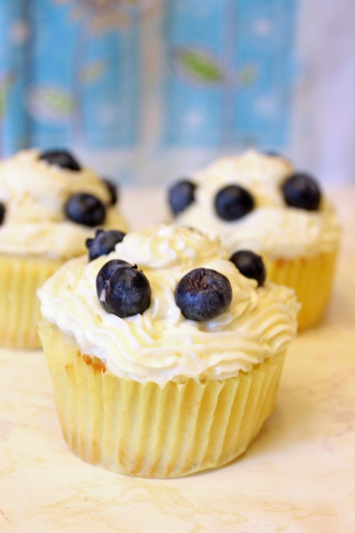 Summer Lemon Blueberry Cupcakes with Lemon Cream Cheese Frosting 4--082413