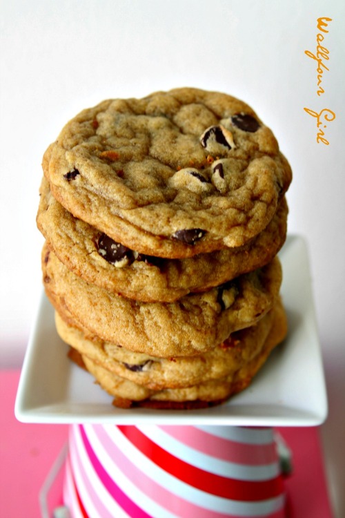 Favorite Thick and Chewy Chocolate Chip Cookies 29--021014